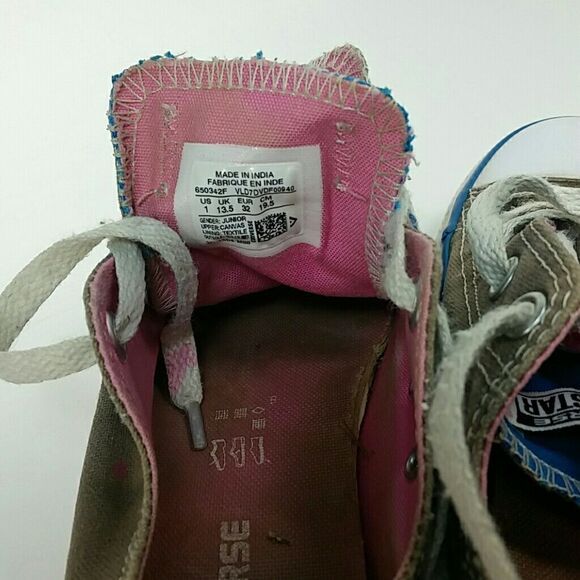 Converse All Stars Juniors Size One Double Tongue - Picture 3 of 8